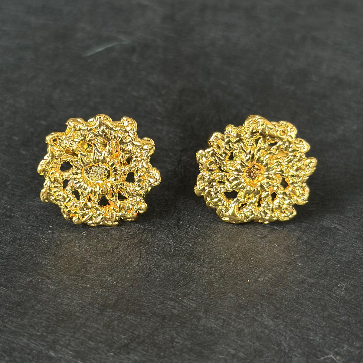 The Emil cufflinks made from Swedish lace dipped in 24k gold.