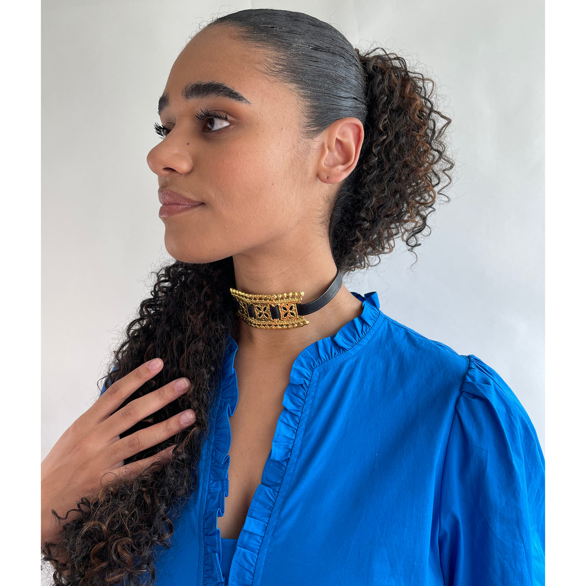 Choker necklace lace and leather 24k