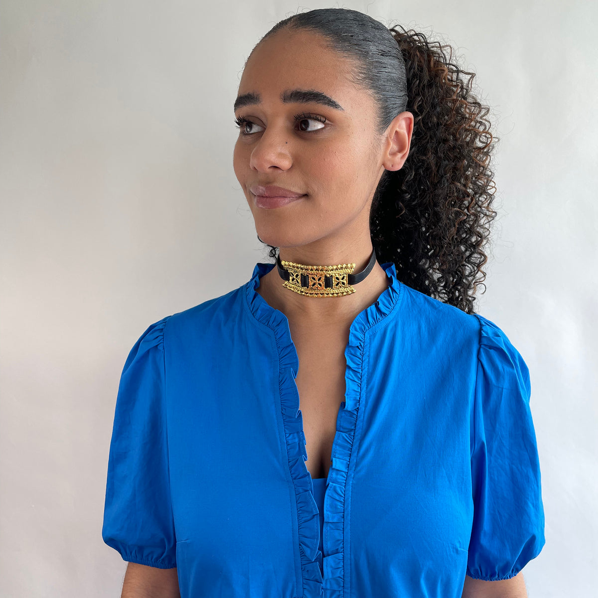 Choker necklace lace and leather 24k