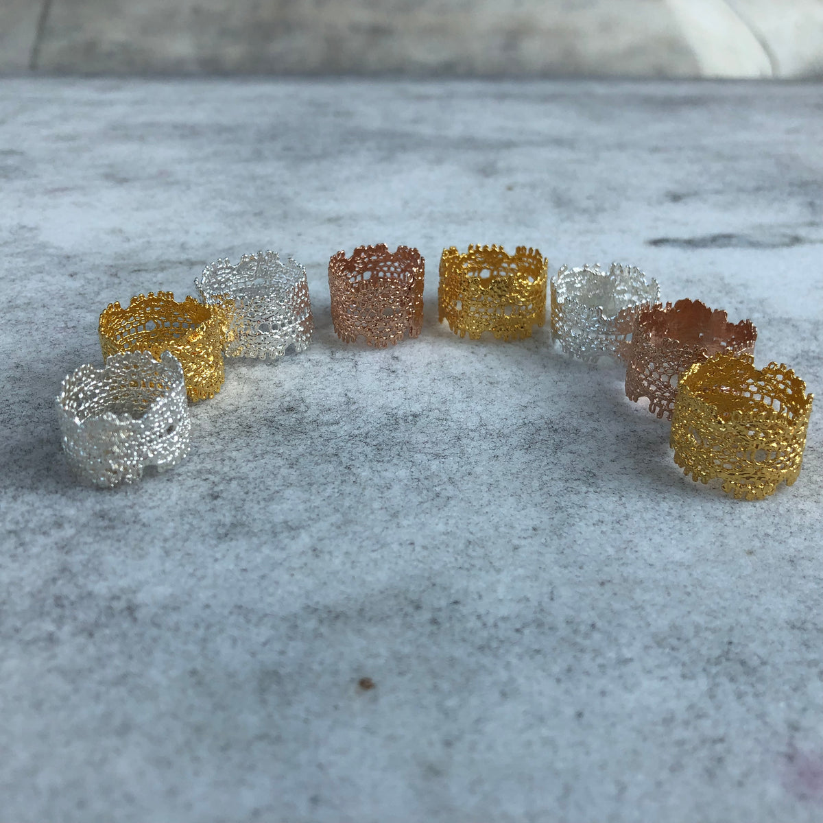 Chantal in 24k gold, size 5