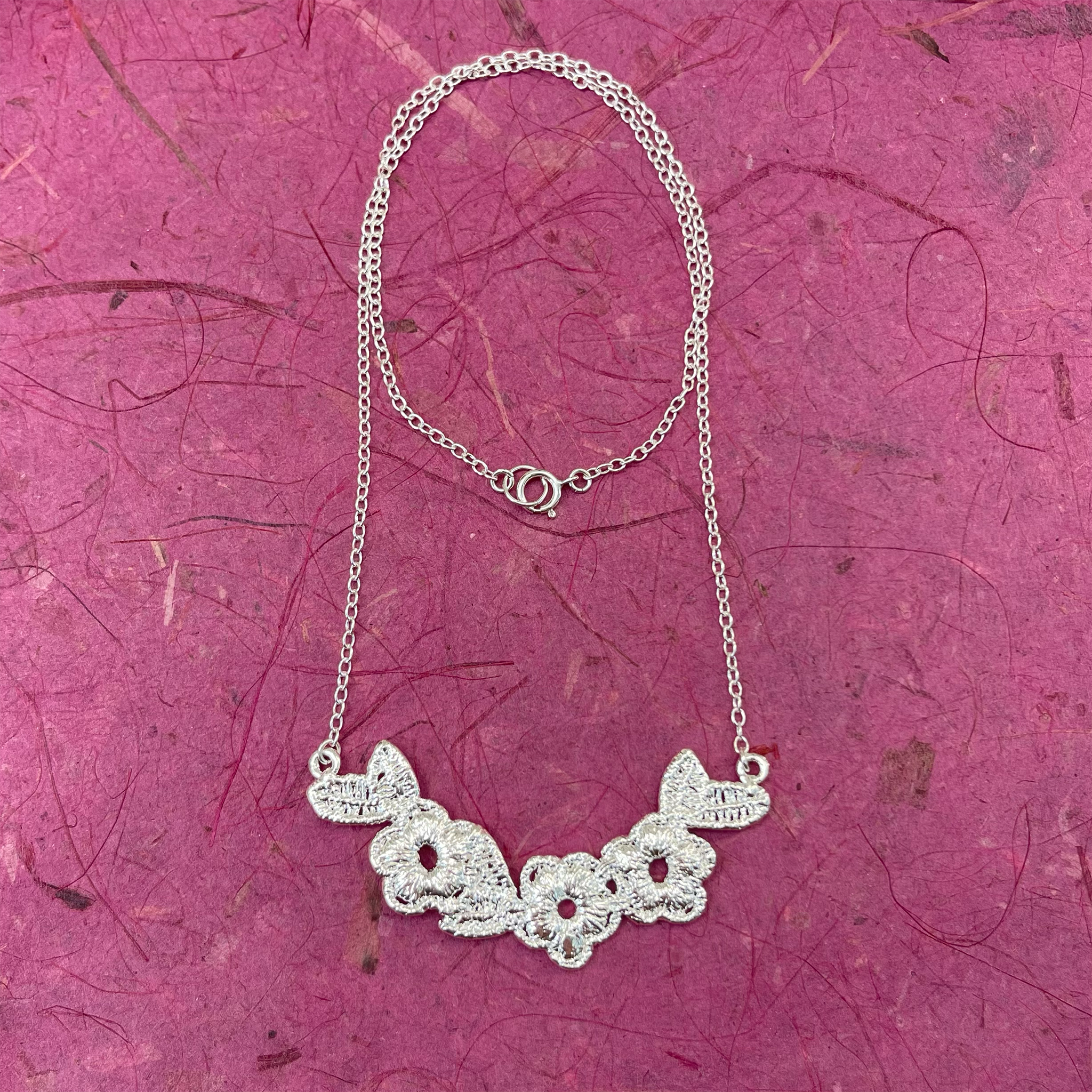Ellinor - lace flower garland necklace - Monika Knutsson Ellinor - lace flower garland necklace - Monika Knutsson