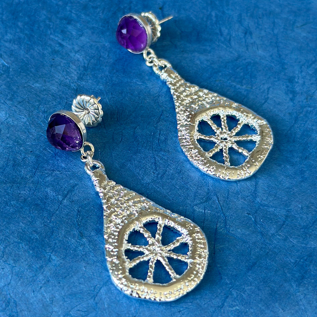 Lace teardrop earrings in sterling silver with amethysts.