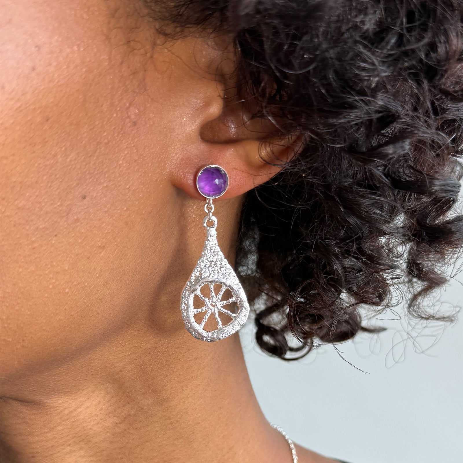 Lace teardrop earrings in sterling silver with amethysts.