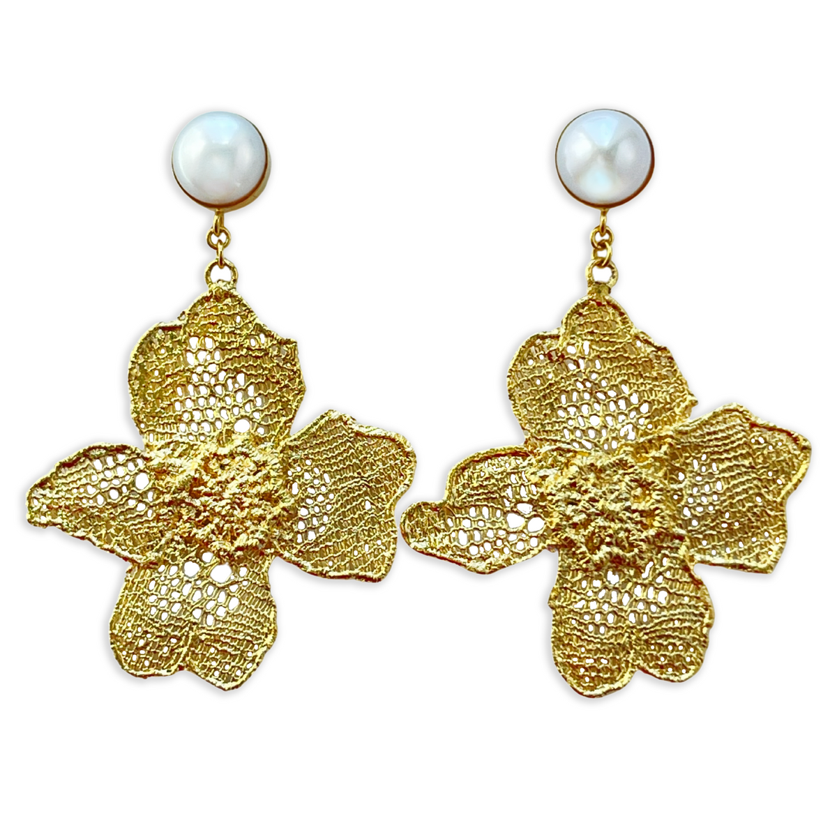 Dangle pearl earrings with large lace flower in 24k gold.