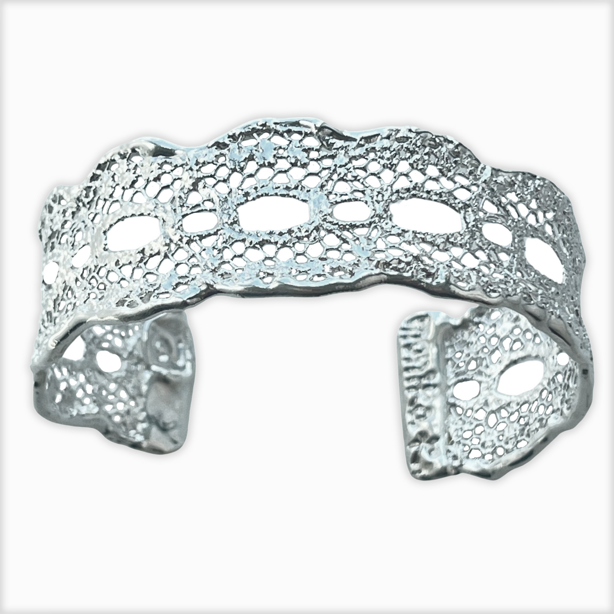 The fine Zelia lace cuff bracelet in sterling silver.