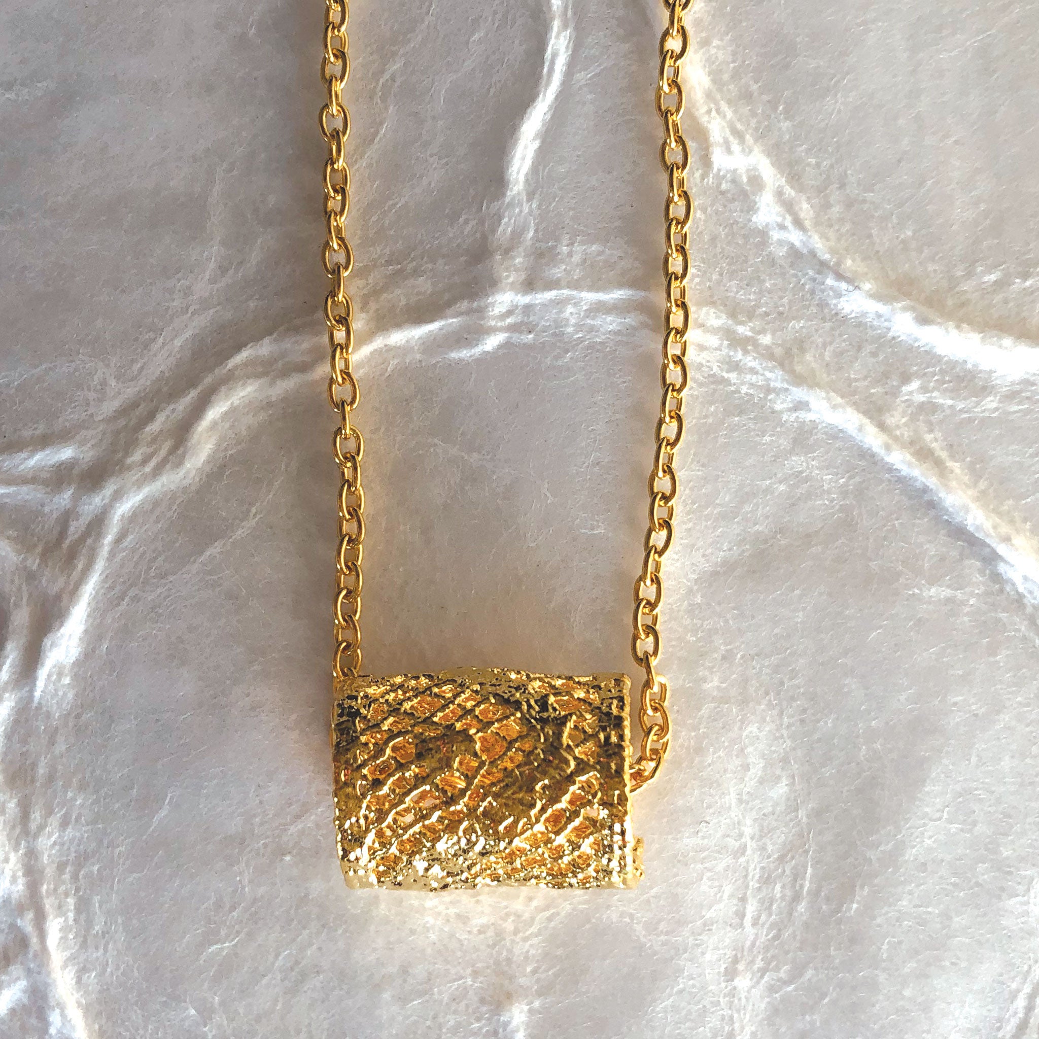 monaka jewerlly チャーム MONAKA jewellery Horse Shoe Prong Aquamarine Necklace Charm