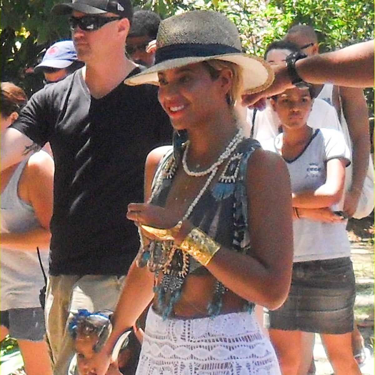The Dorothy lace cuff in 24k gold  worn by Beyoncé.