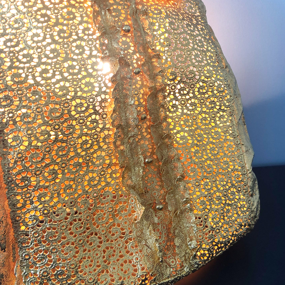 Mathilde - Gold Blouse Lamp