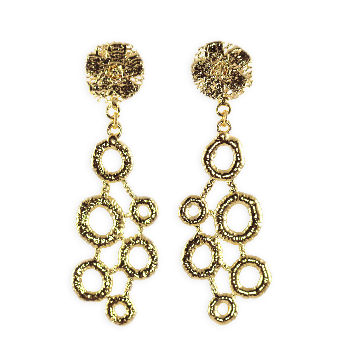 Dana circular lace dangle earrings in 24k gold.